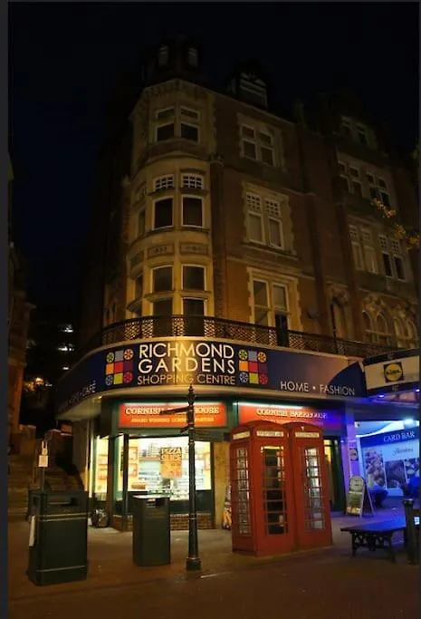 Central 2 Bed Apartment Walking Distance To Beach Bournemouth