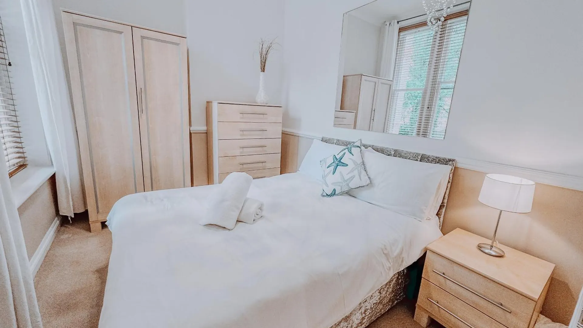 Central 2 Bed Apartment Walking Distance To Beach Bournemouth 0*,  Velká Británie