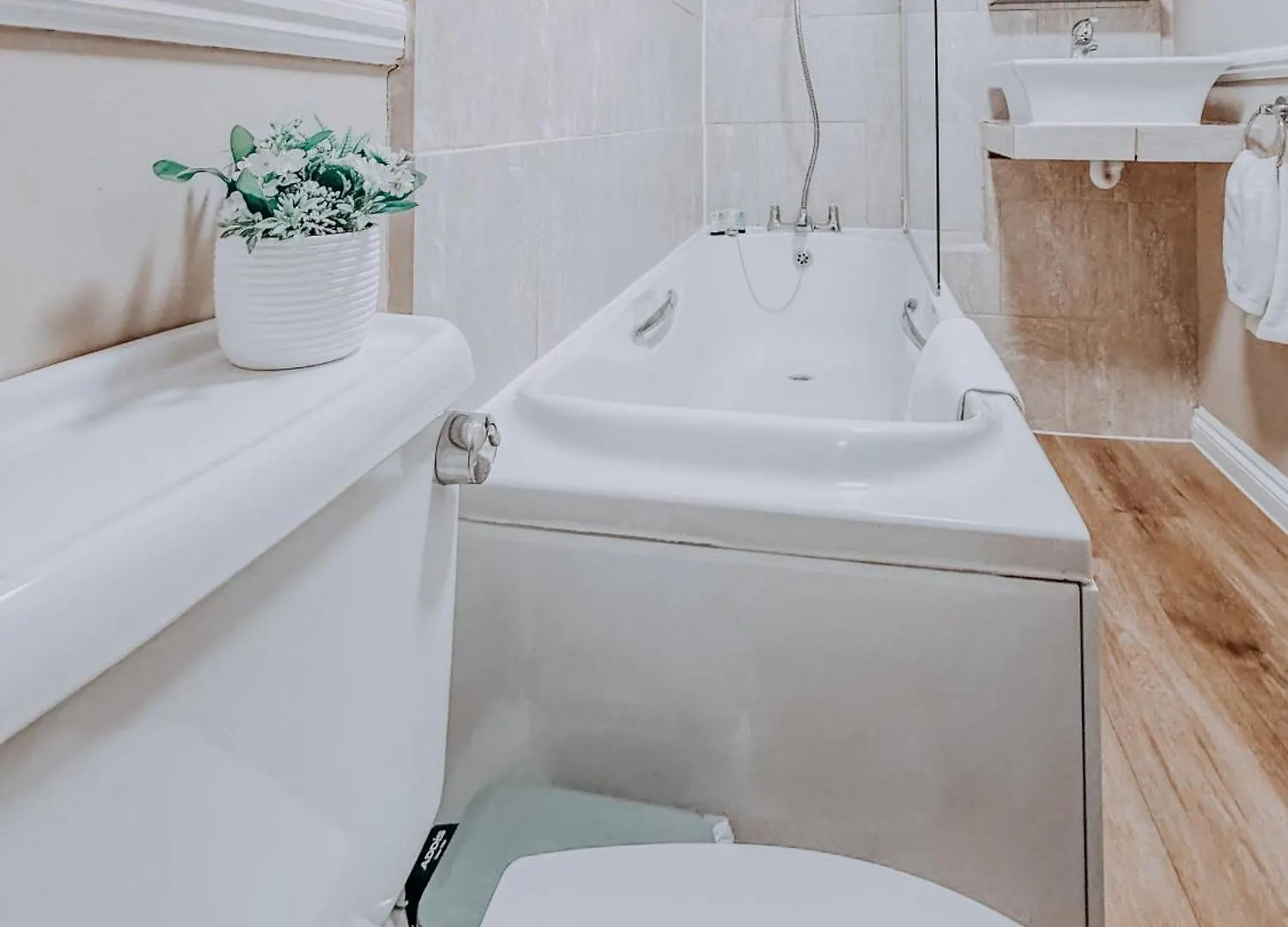 Central 2 Bed Apartment Walking Distance To Beach Bournemouth Velká Británie